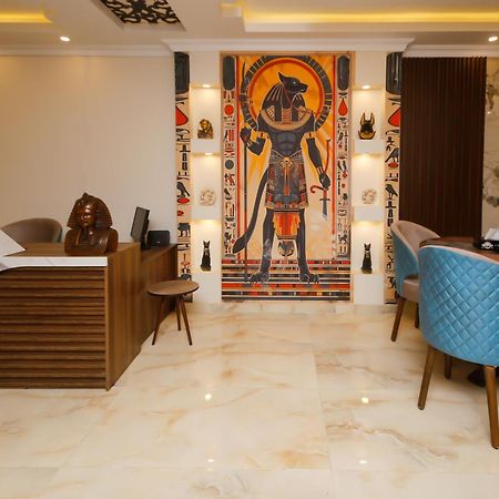Imperial Pyramids Heights View Bed & Breakfast Nazlet el-Sisi Bagian luar foto