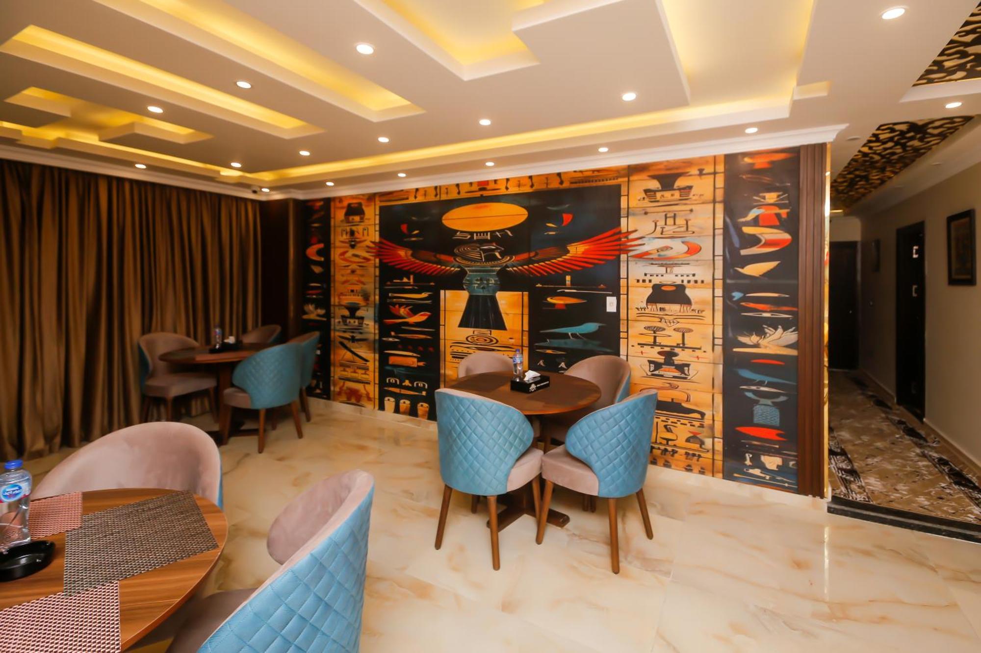 Imperial Pyramids Heights View Bed & Breakfast Nazlet el-Sisi Bagian luar foto