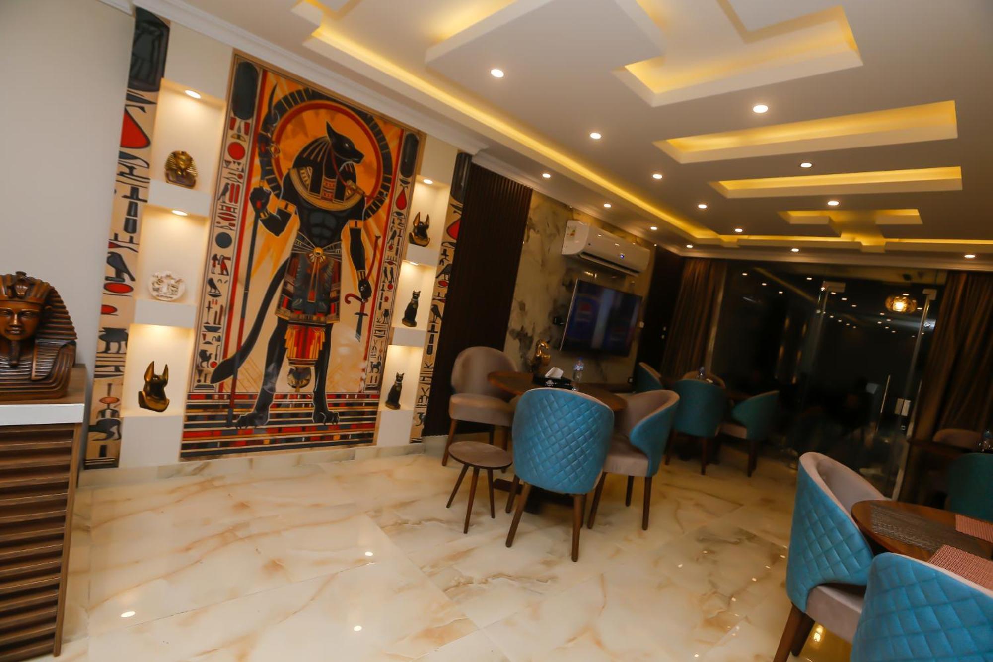 Imperial Pyramids Heights View Bed & Breakfast Nazlet el-Sisi Bagian luar foto