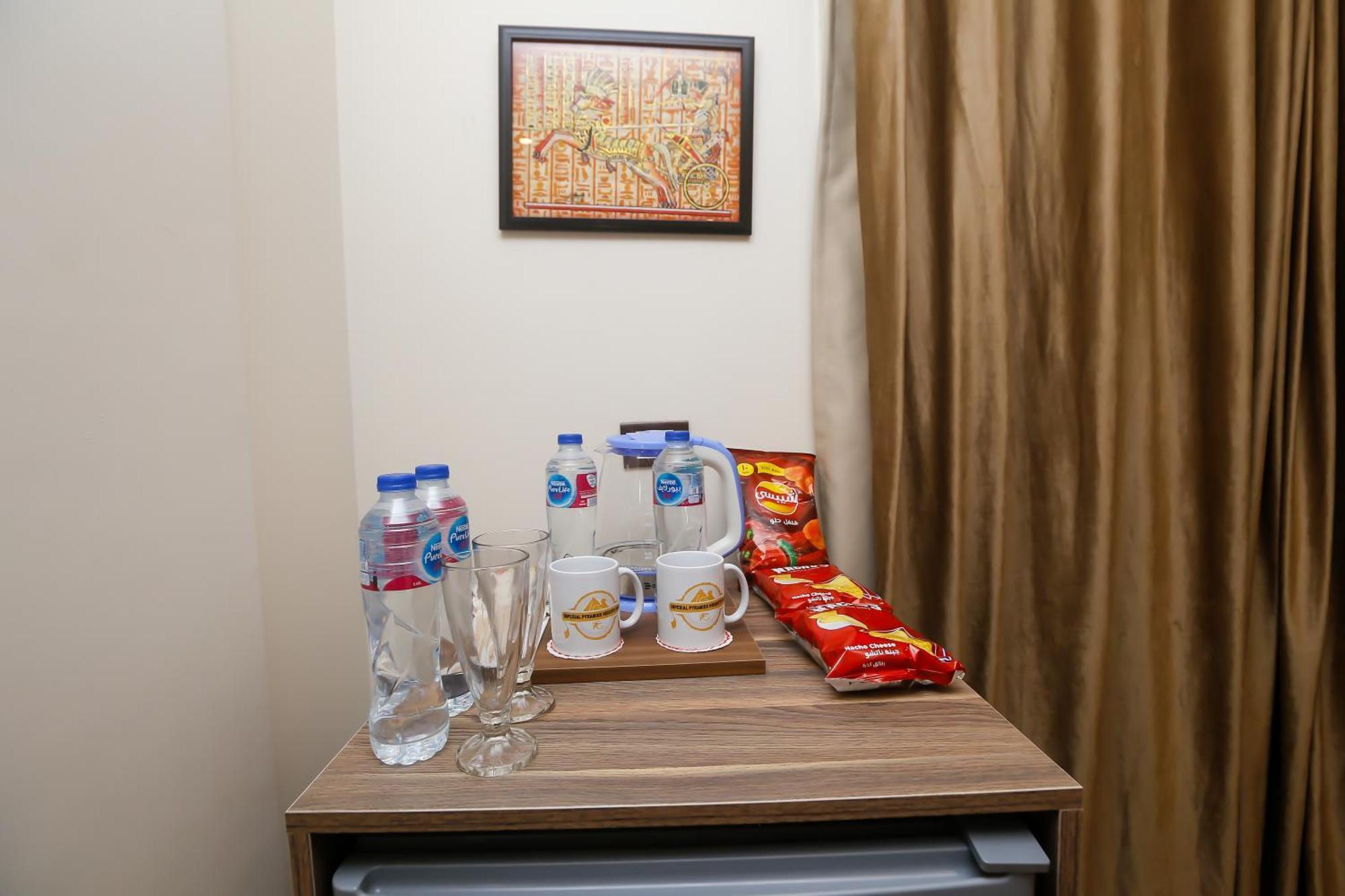 Imperial Pyramids Heights View Bed & Breakfast Nazlet el-Sisi Bagian luar foto