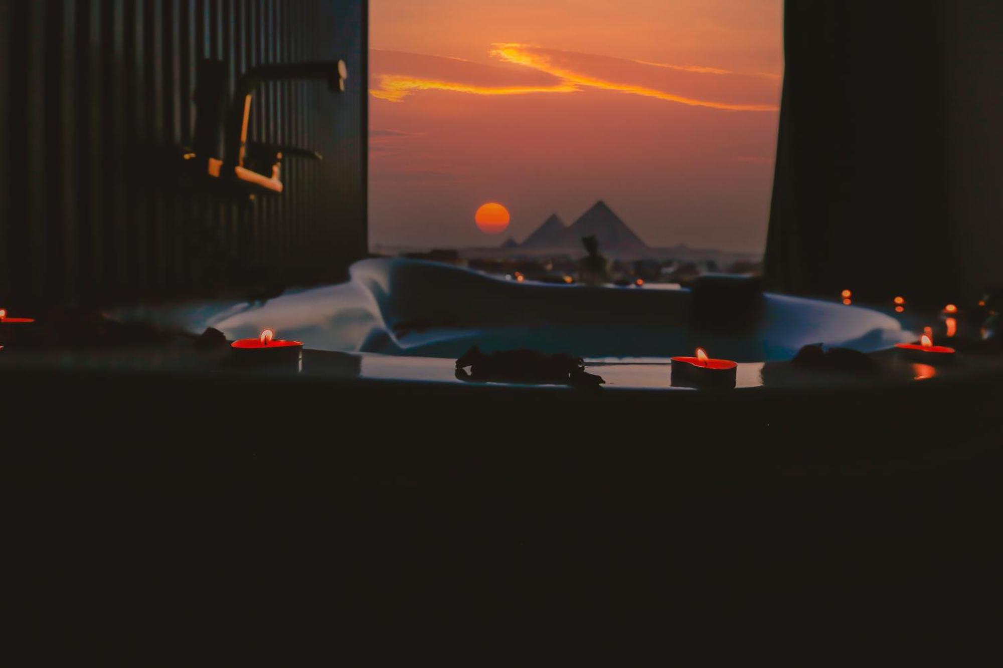 Imperial Pyramids Heights View Bed & Breakfast Nazlet el-Sisi Bagian luar foto