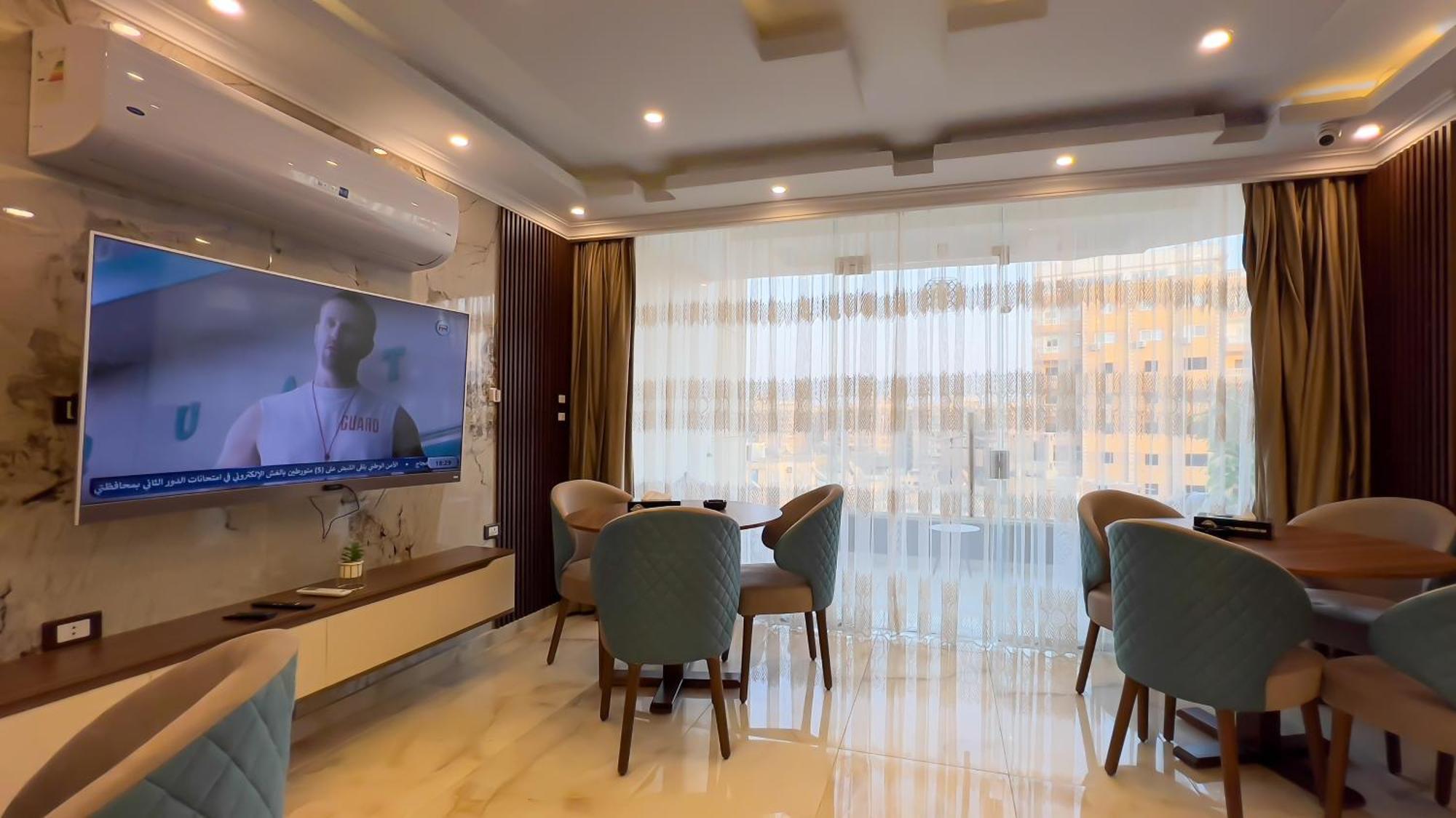Imperial Pyramids Heights View Bed & Breakfast Nazlet el-Sisi Bagian luar foto