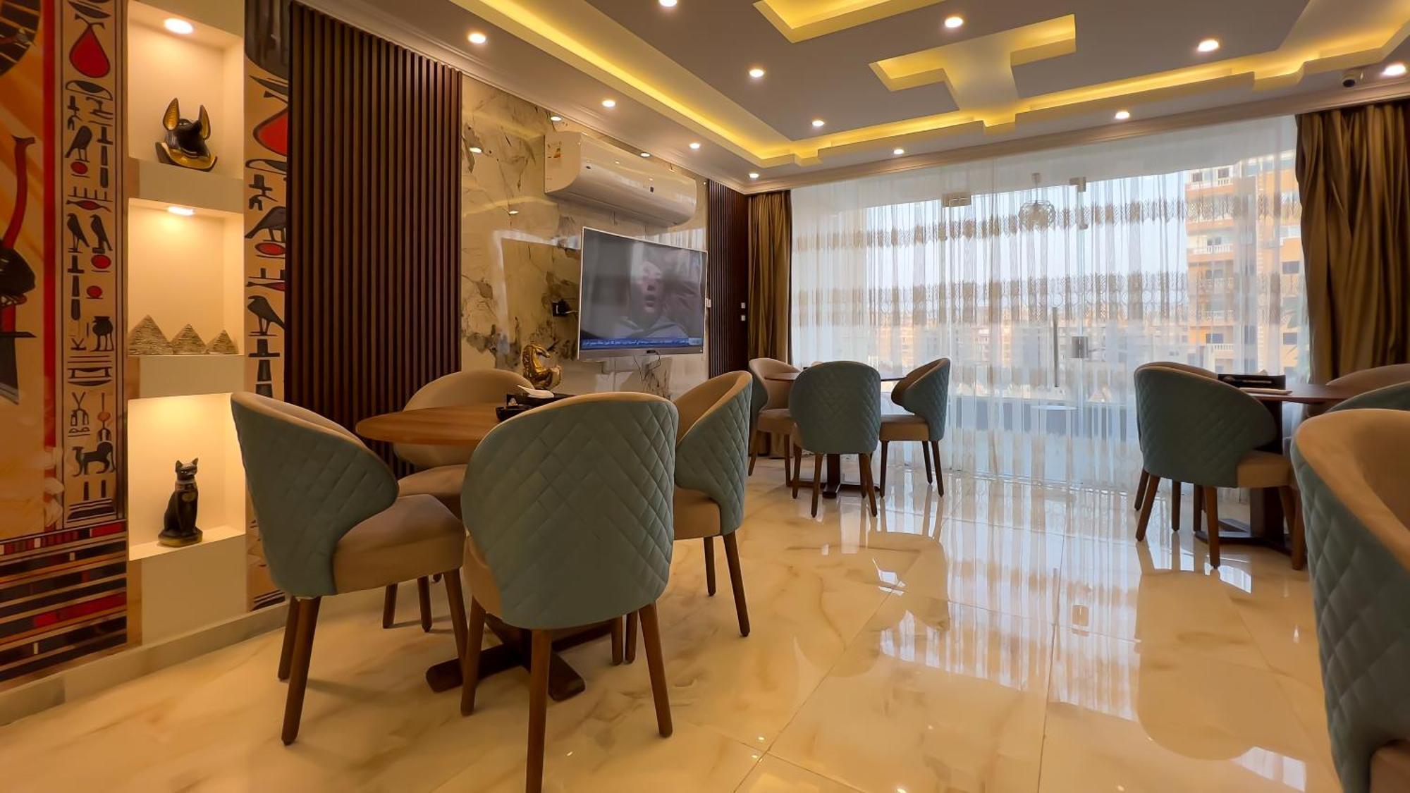 Imperial Pyramids Heights View Bed & Breakfast Nazlet el-Sisi Bagian luar foto