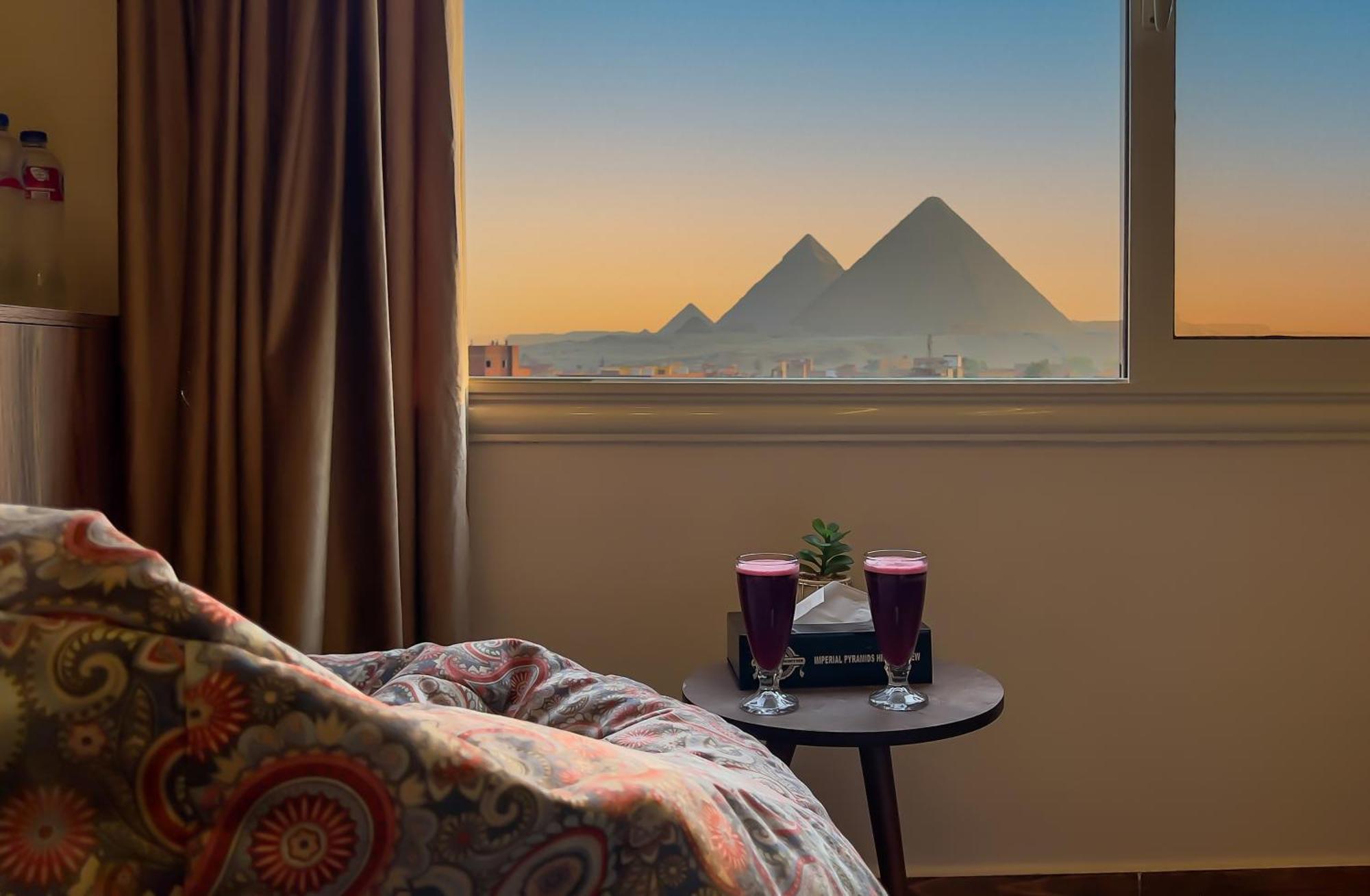 Imperial Pyramids Heights View Bed & Breakfast Nazlet el-Sisi Bagian luar foto